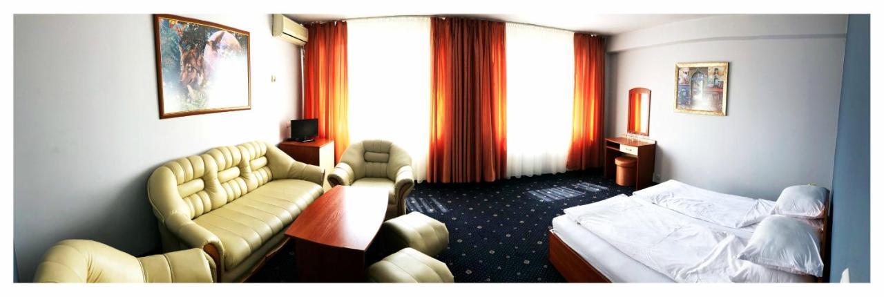 Hotel Rahovets Горна-Оряховица Экстерьер фото